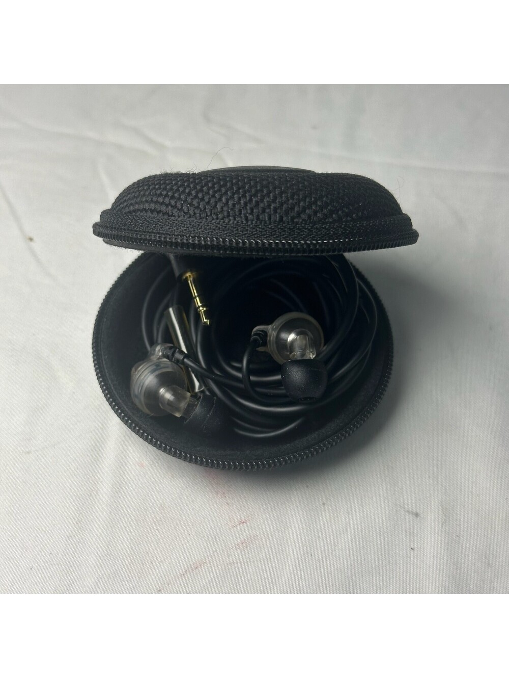 Shure SE215 Sound Isolating Earphones with Case - Black - Storage Location: S-2